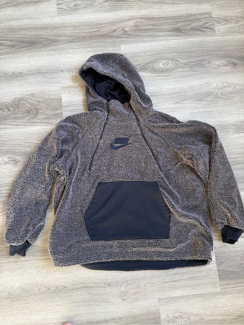 Nike Men’s Charcoal Gray Sherpa Hoodie with Black Pocket